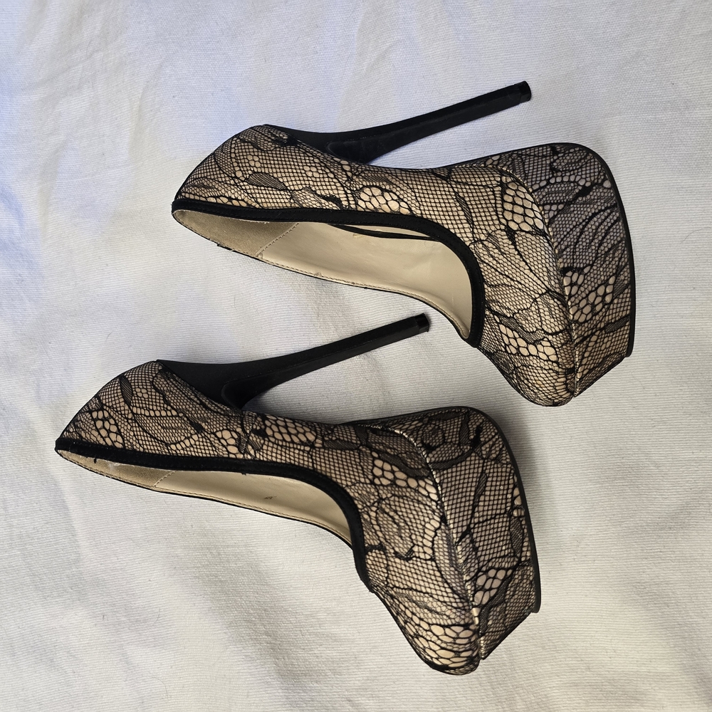 Wild Diva Black and Cream High Heels with Platform and Stiletto Heel